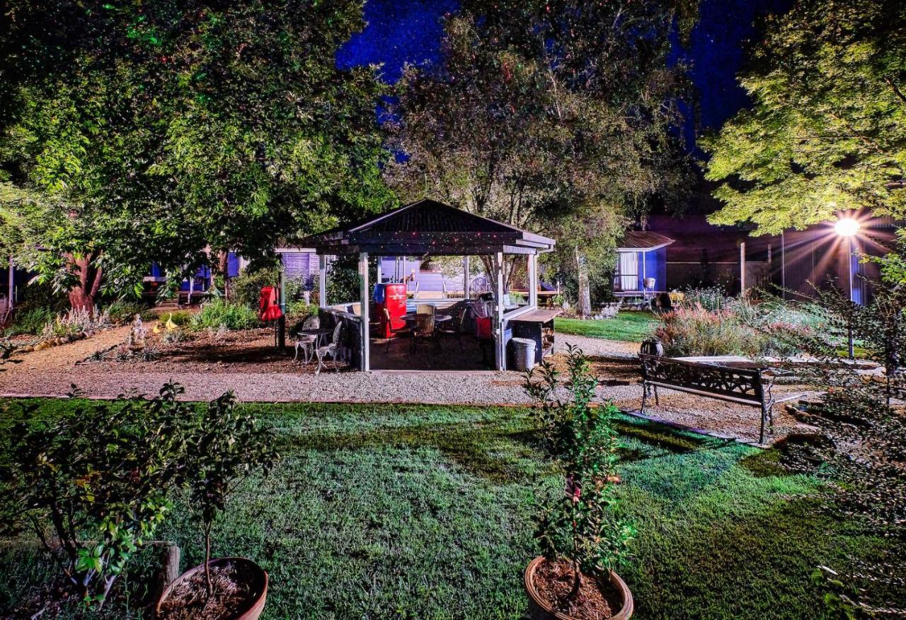 Edlin House Hotel Bright Buitenkant foto